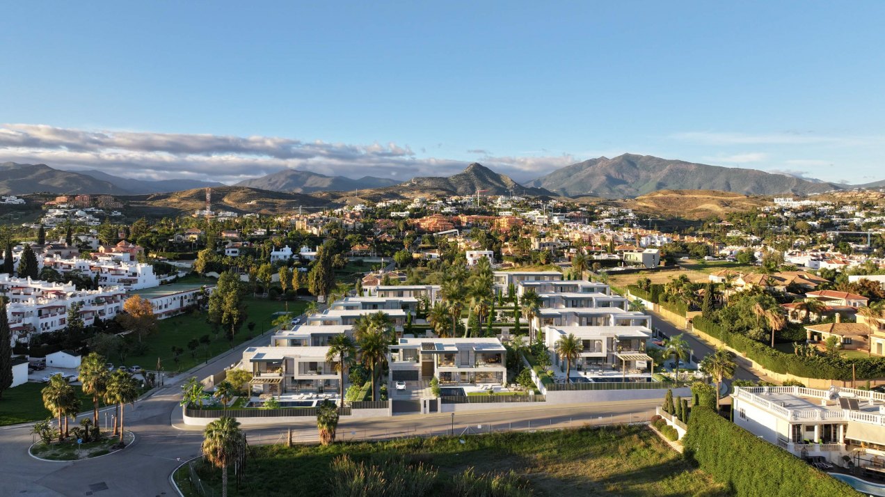 5 developments in New Golden Mile, Estepona East